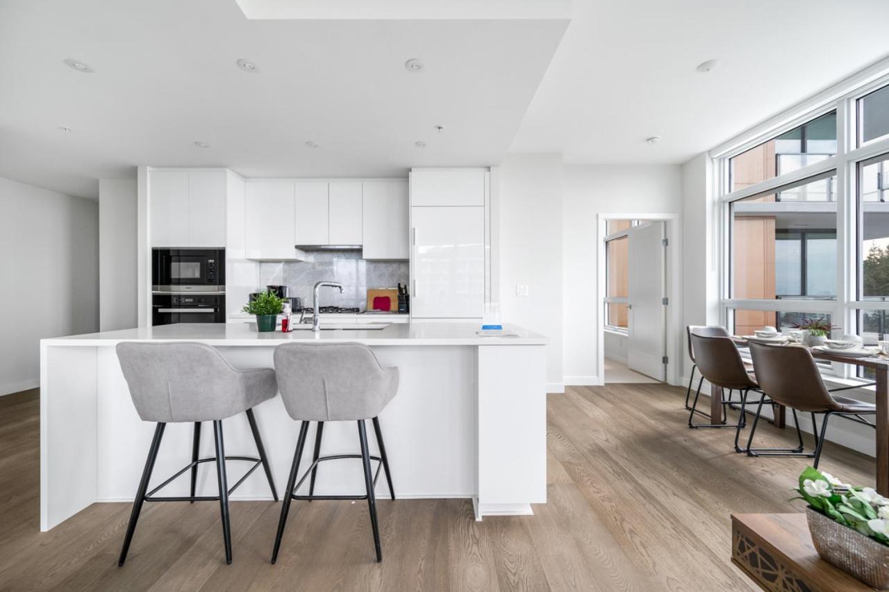 Urban Oasis: Stylish Apartment Retreat At Ubc แวนคูเวอร์ ภายนอก รูปภาพ