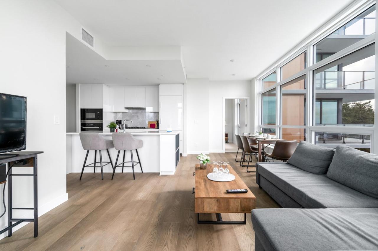 Urban Oasis: Stylish Apartment Retreat At Ubc แวนคูเวอร์ ภายนอก รูปภาพ
